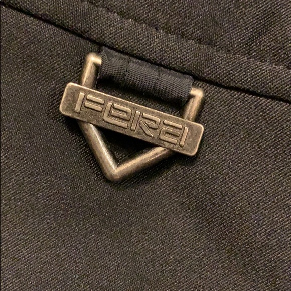 Size 14R black Fera snowboarding pants w/stirrups - Picture 2 of 6